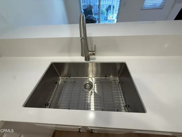 $3,900 | 2439 Chippewa Lane, Ventura, CA 93001