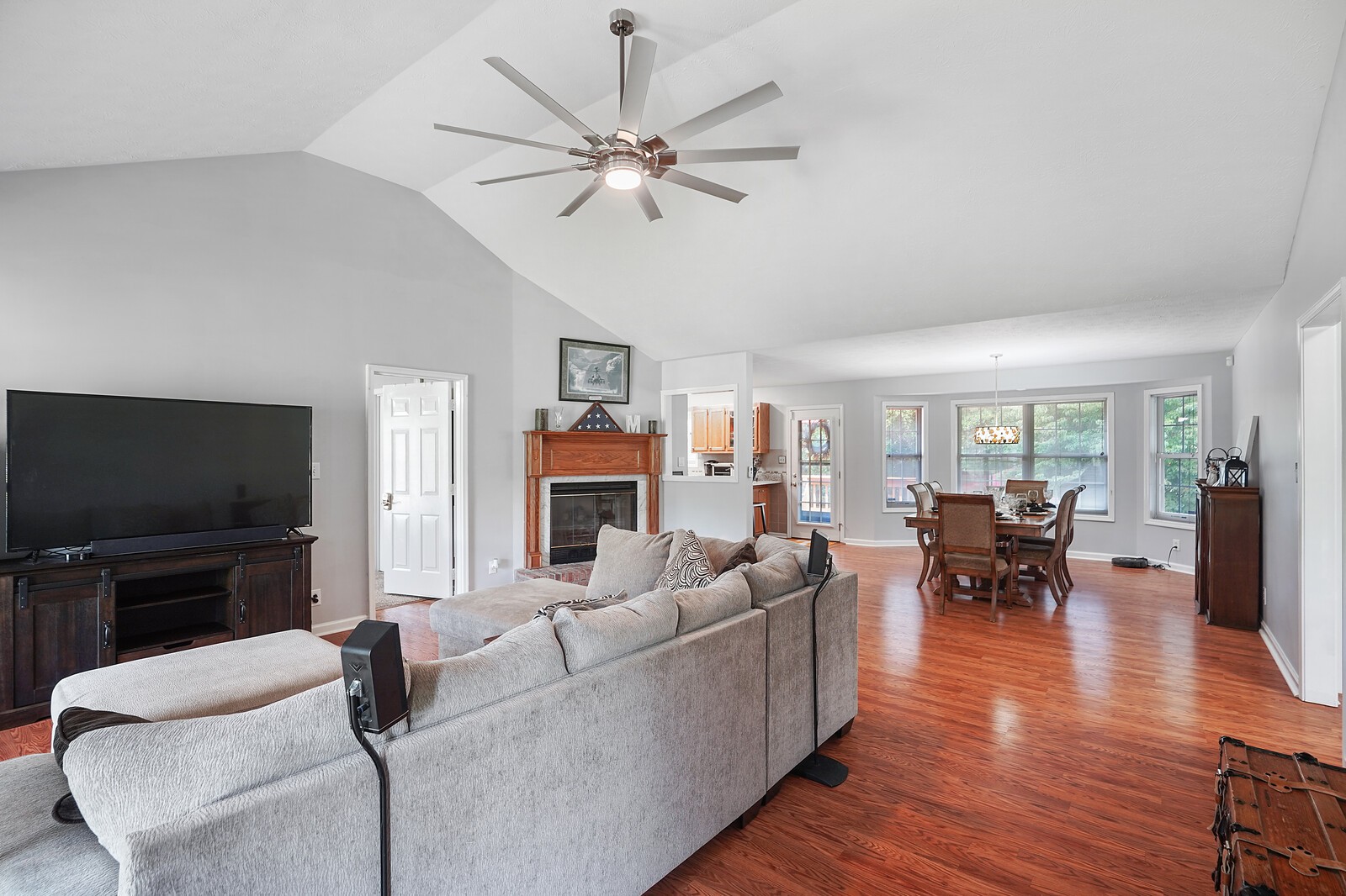 5074 Highpoint Road Pleasant View, TN 37146 - Photo 11 of 31 Gallery Image 11