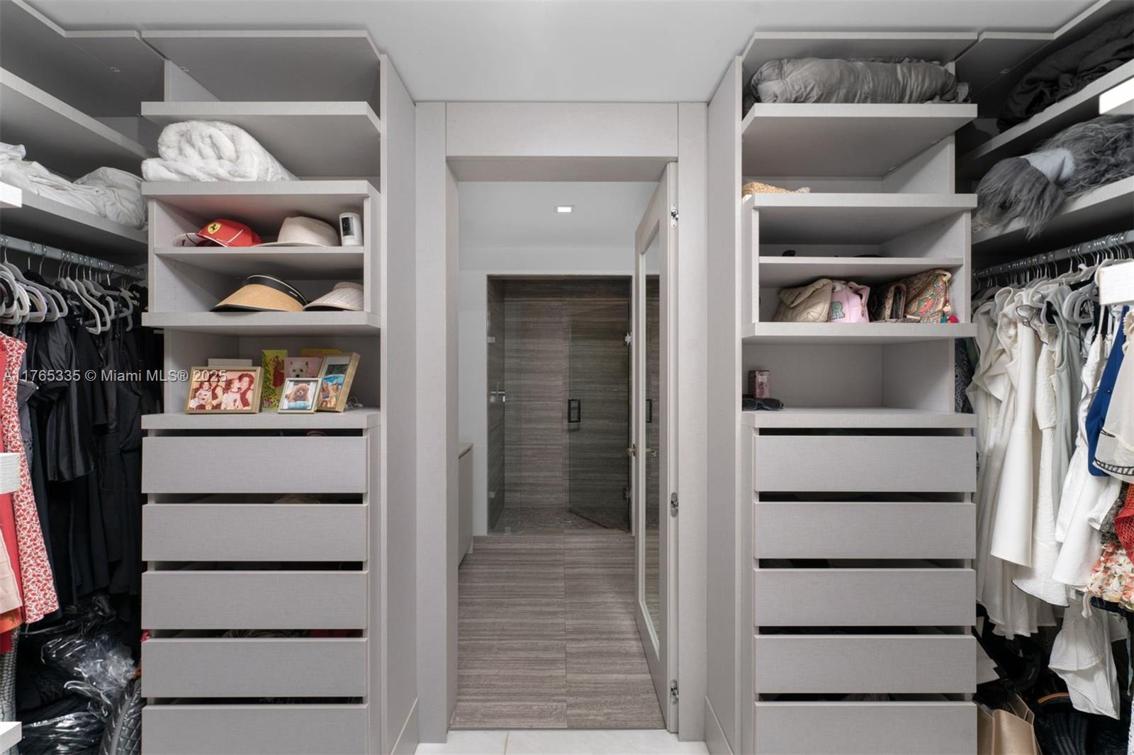 1010 Brickell Avenue, Unit 3003 Miami, FL 33131 - Photo 14 of 26