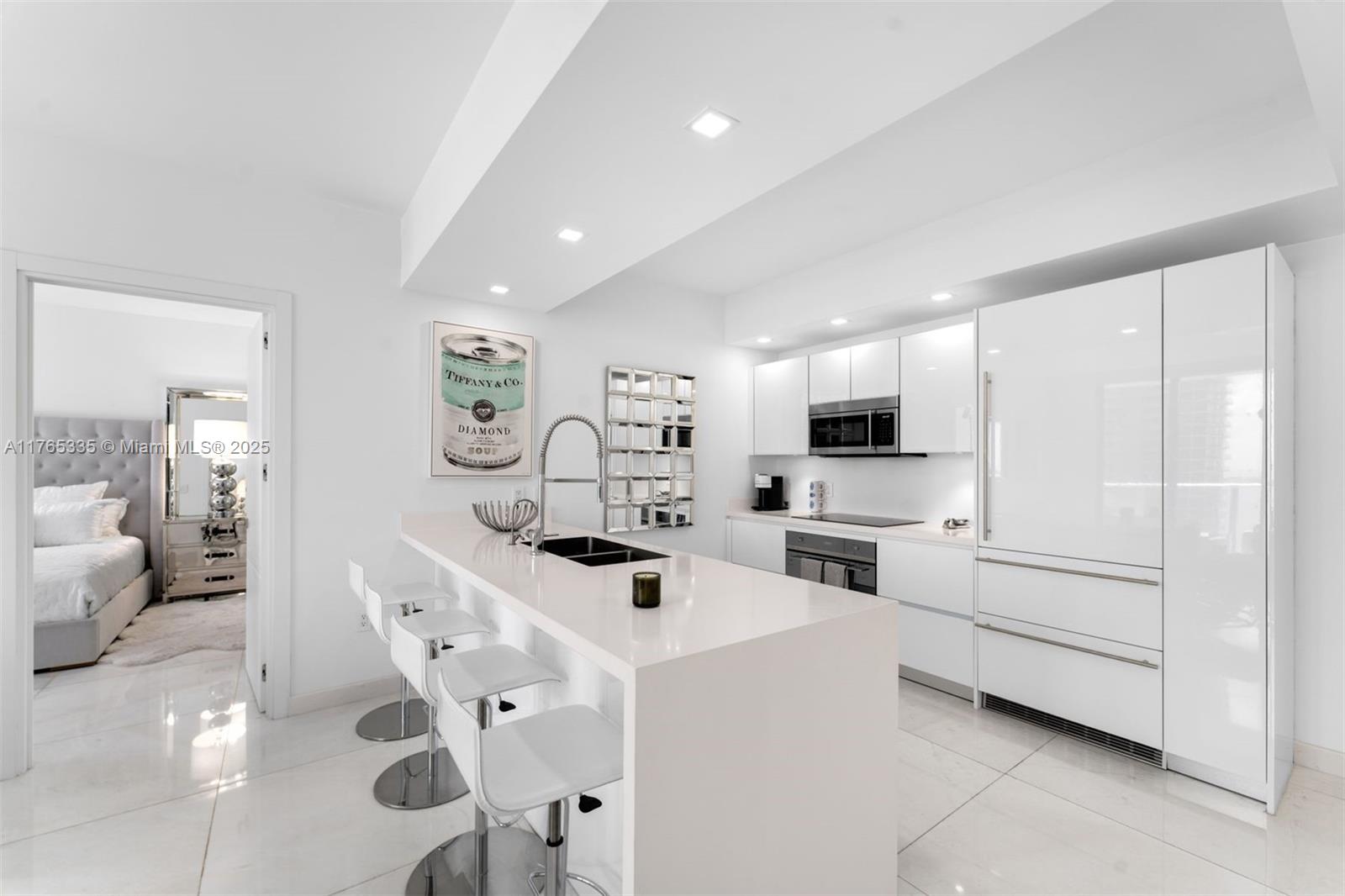 1010 Brickell Avenue, Unit 3003 Miami, FL 33131 - Photo 4 of 26