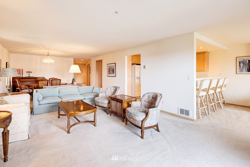 229 3rd Avenue South, Unit 202 Edmonds, WA 98020 - Photo 7 of 17