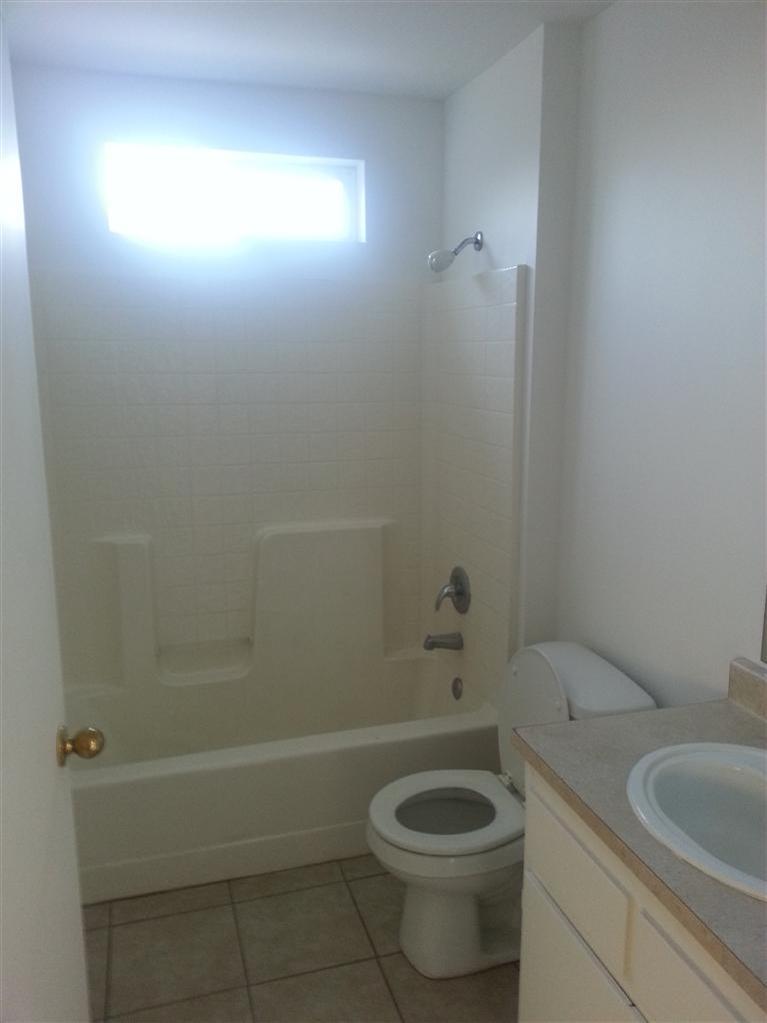 1702 Merced Street, Unit 100 Madera, CA 93638 - Photo 12 of 42 Gallery Image 12