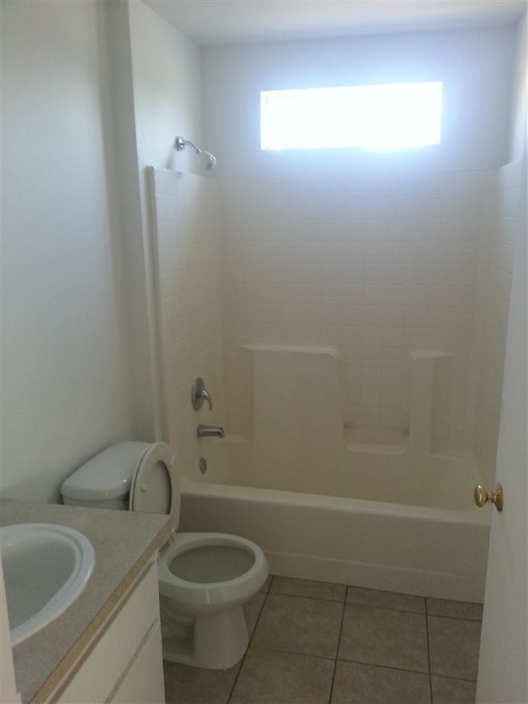 1702 Merced Street, Unit 100 Madera, CA 93638 - Photo 19 of 42 Gallery Image 19
