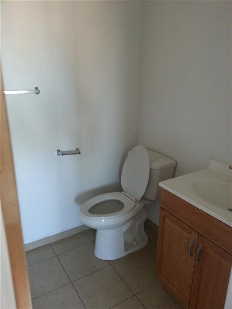 1702 Merced Street, Unit 100 Madera, CA 93638 - Photo 30 of 42 Gallery Image 30