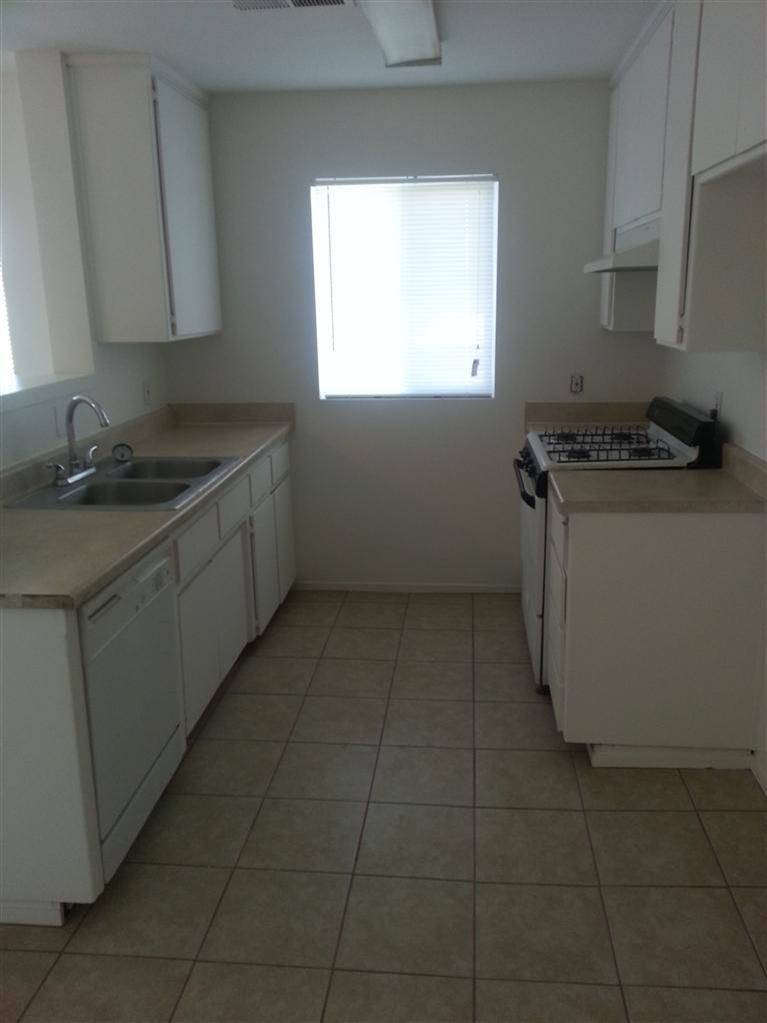 1702 Merced Street, Unit 100 Madera, CA 93638 - Photo 10 of 42 Gallery Image 10