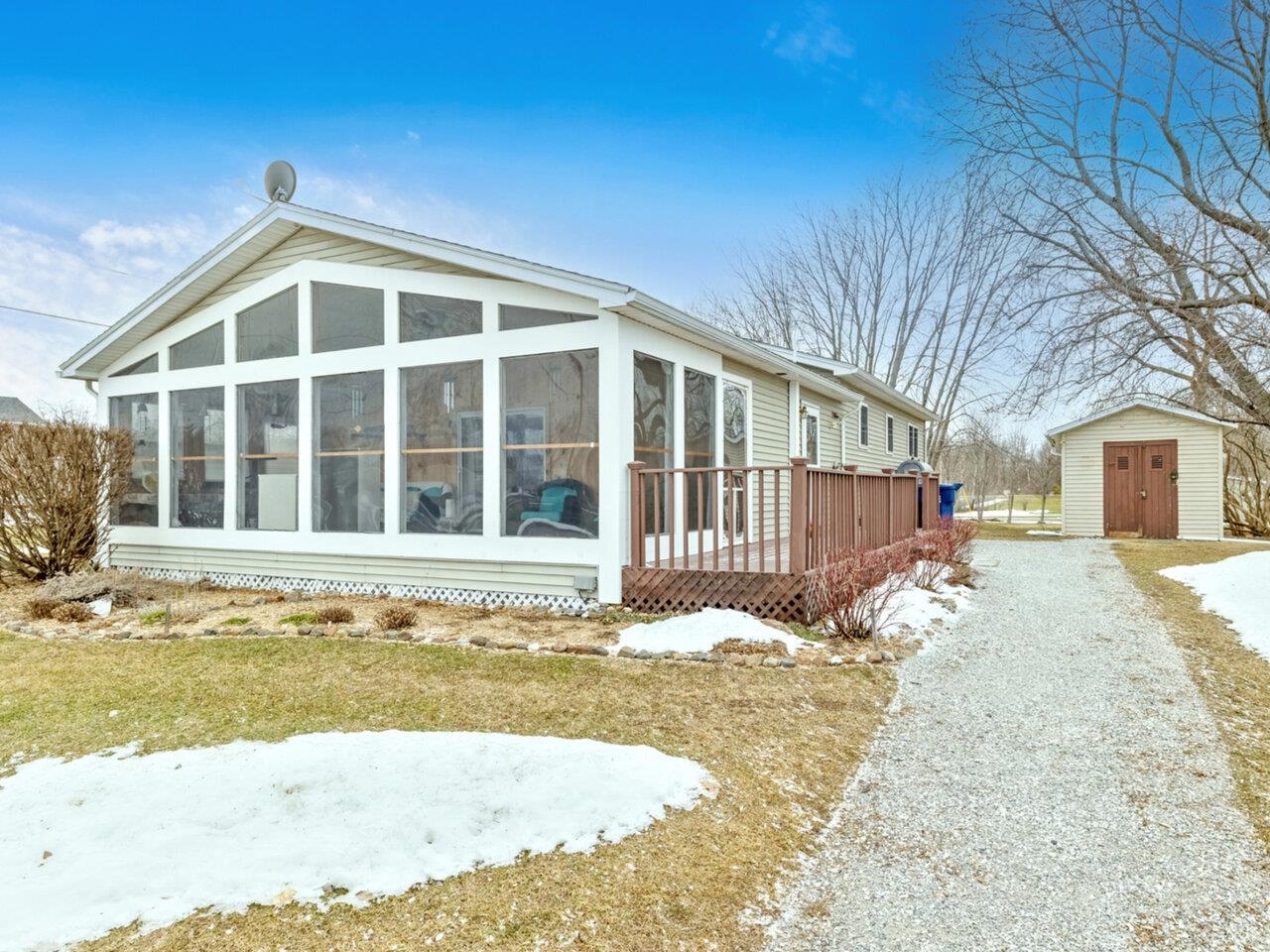 33 Maple Street Swanton, VT 05488 - Photo 3 of 40