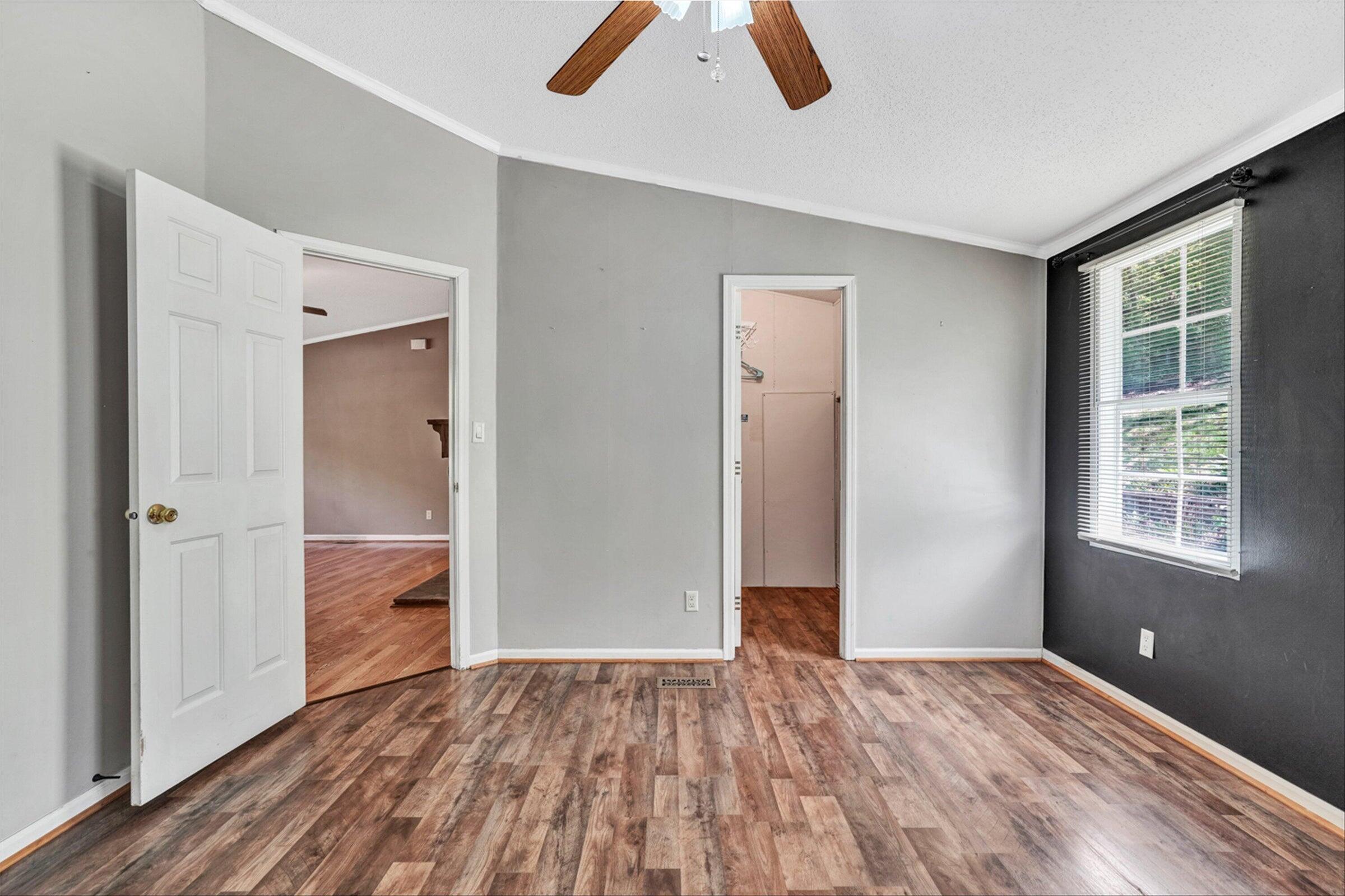 2027 Timberview Road Roanoke, VA 24019 - Photo 14 of 22 20240503222844390718000000-o