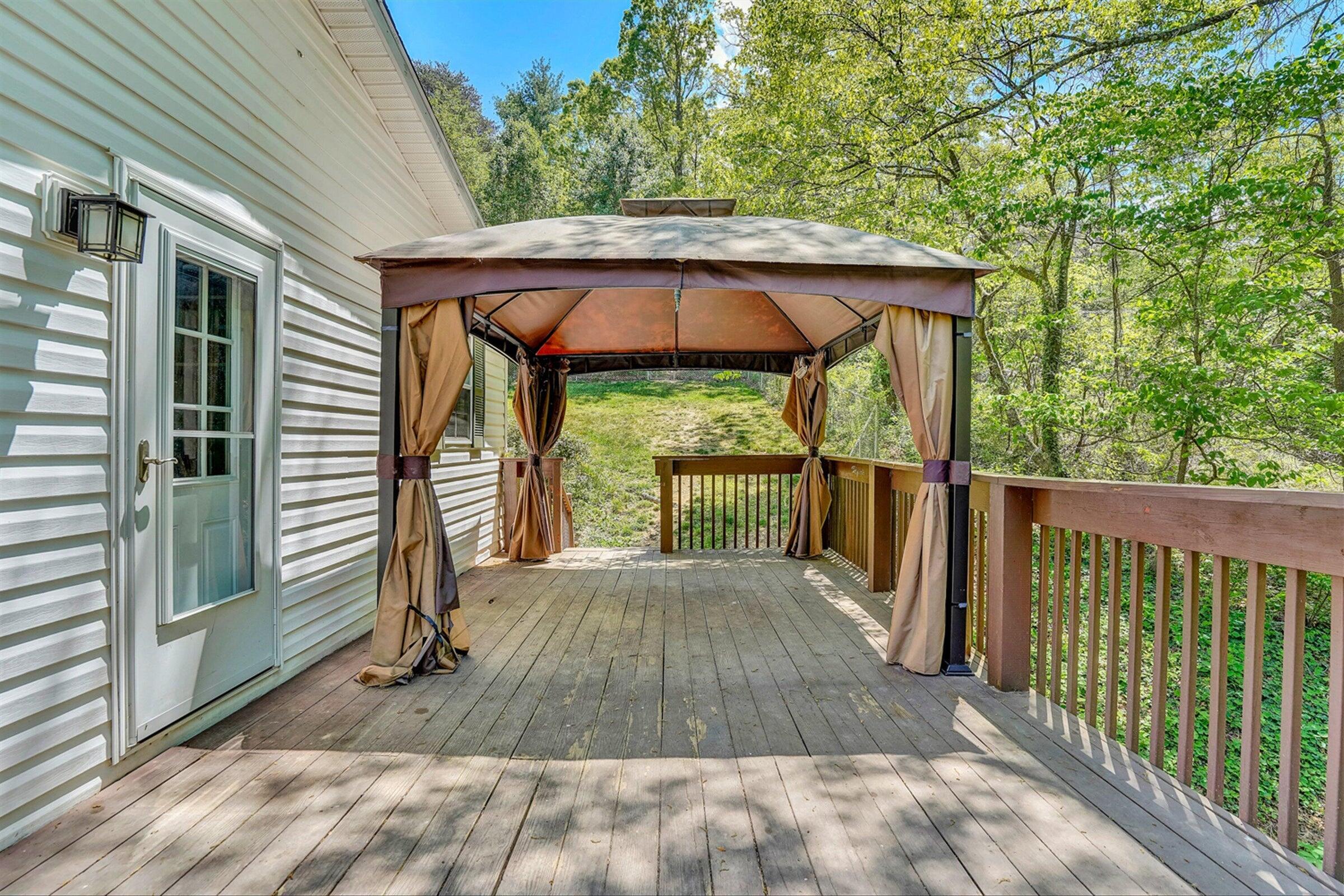 2027 Timberview Road Roanoke, VA 24019 - Photo 18 of 22 20240503222856544925000000-o