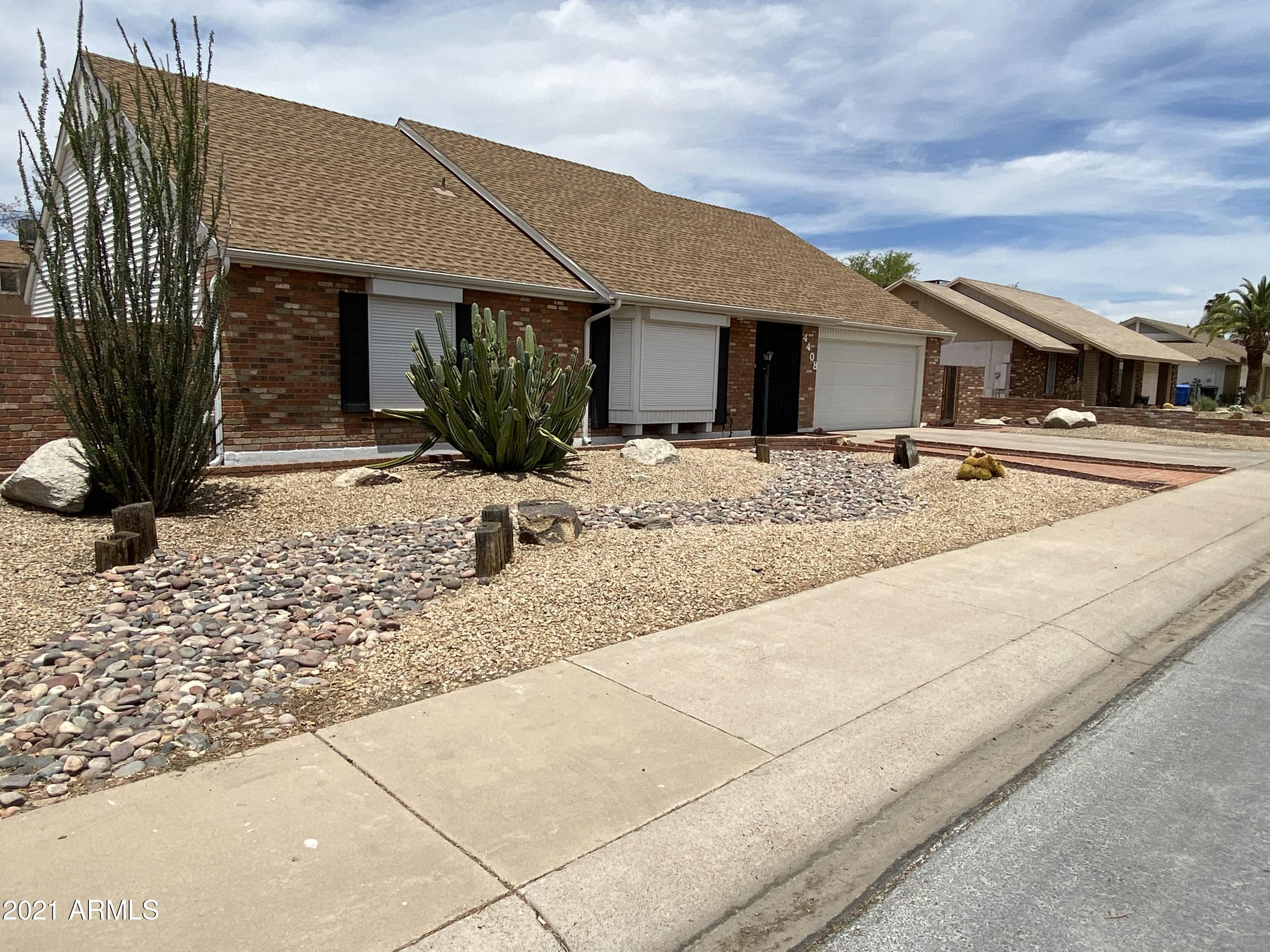 4408 West Redfield Road Glendale, AZ 85306 - Photo 4 of 26 Front Yard Shields