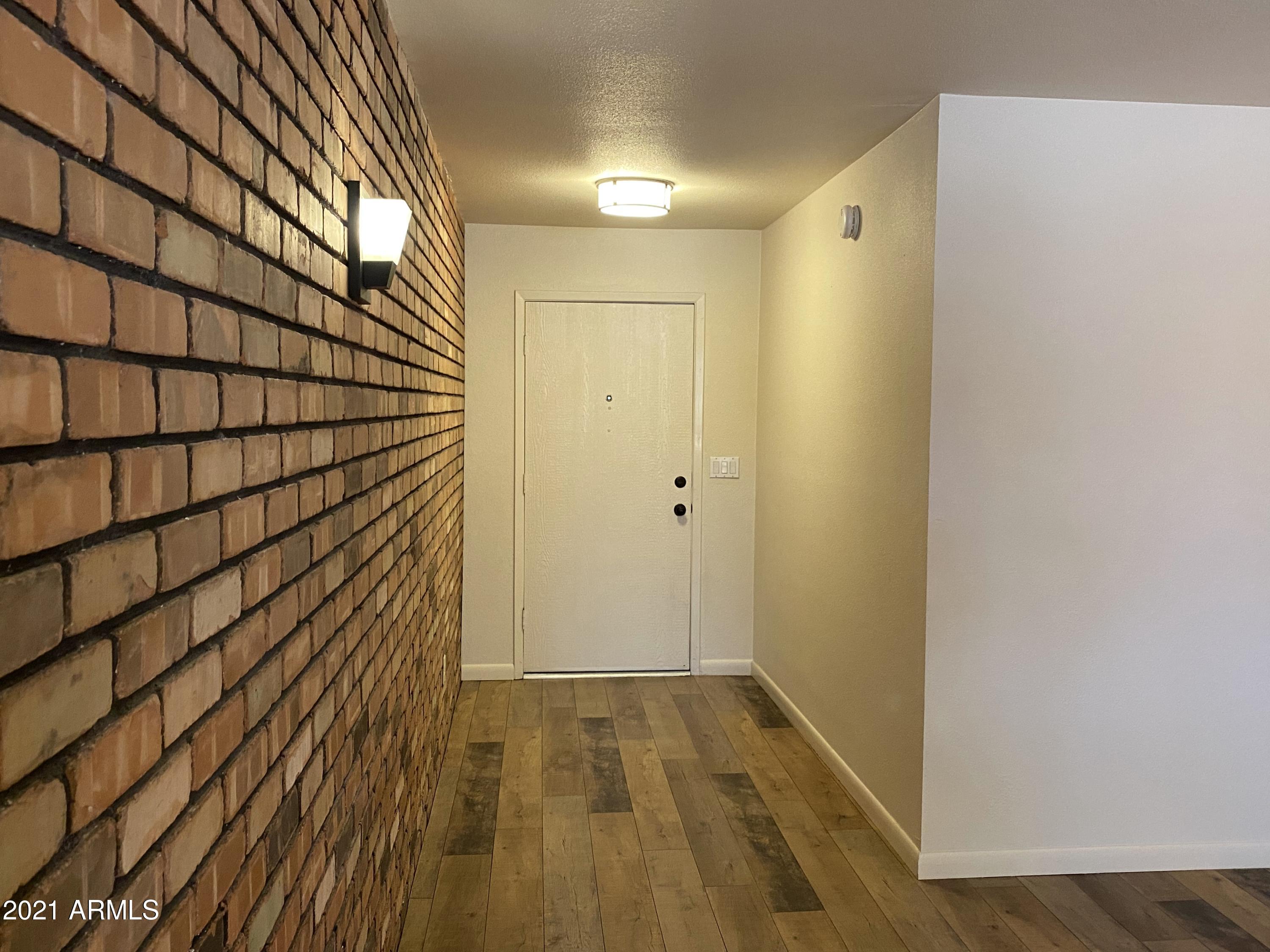 4408 West Redfield Road Glendale, AZ 85306 - Photo 8 of 26 Entry
