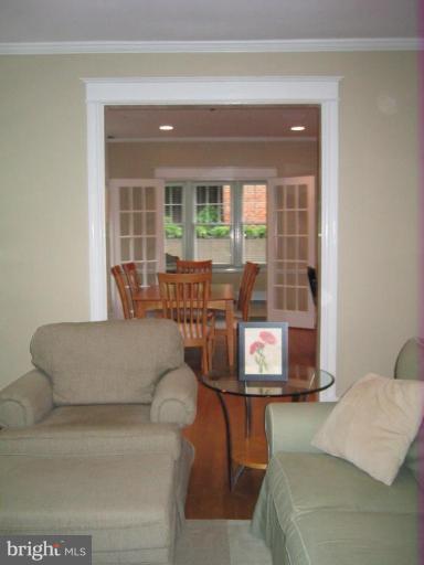 3104 Rodman Street Northwest Washington, DC 20008 - Photo 5 of 27 Living Room/Dining Room