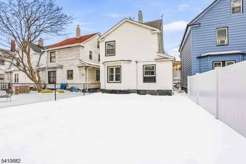 143 Smith Street Newark, NJ 07106 - Photo 28 of 29