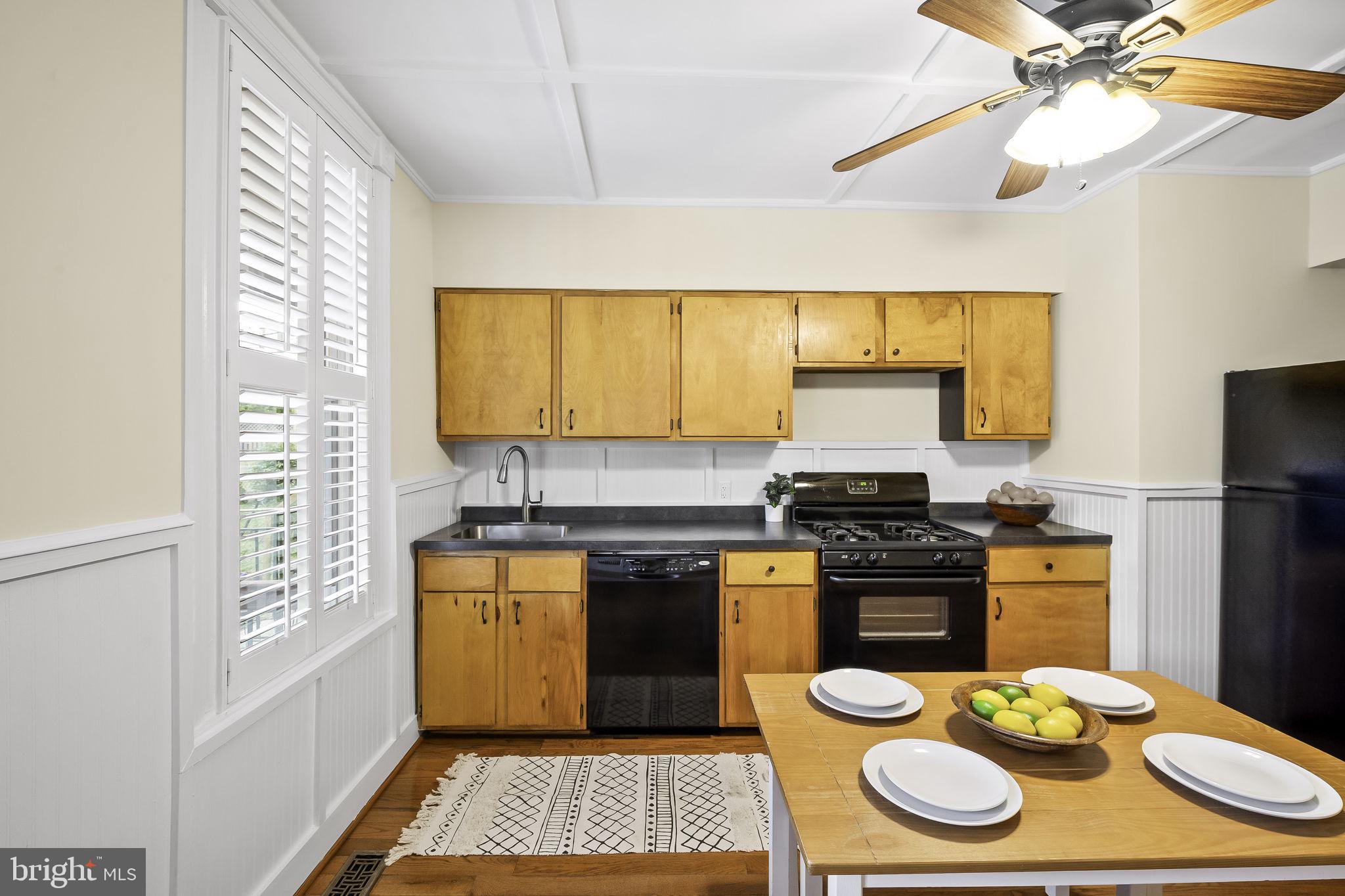 825 Union Avenue Baltimore, MD 21211 - Photo 14 of 37