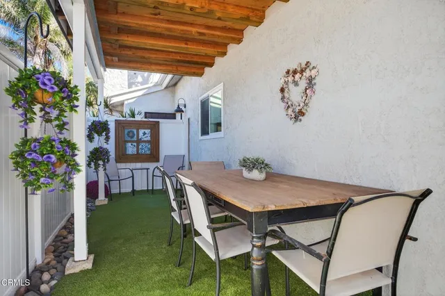 a view of front door