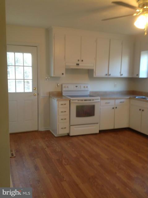 568 Lower Valley Road Strasburg, VA 22657 - Photo 3 of 26 Kitchen