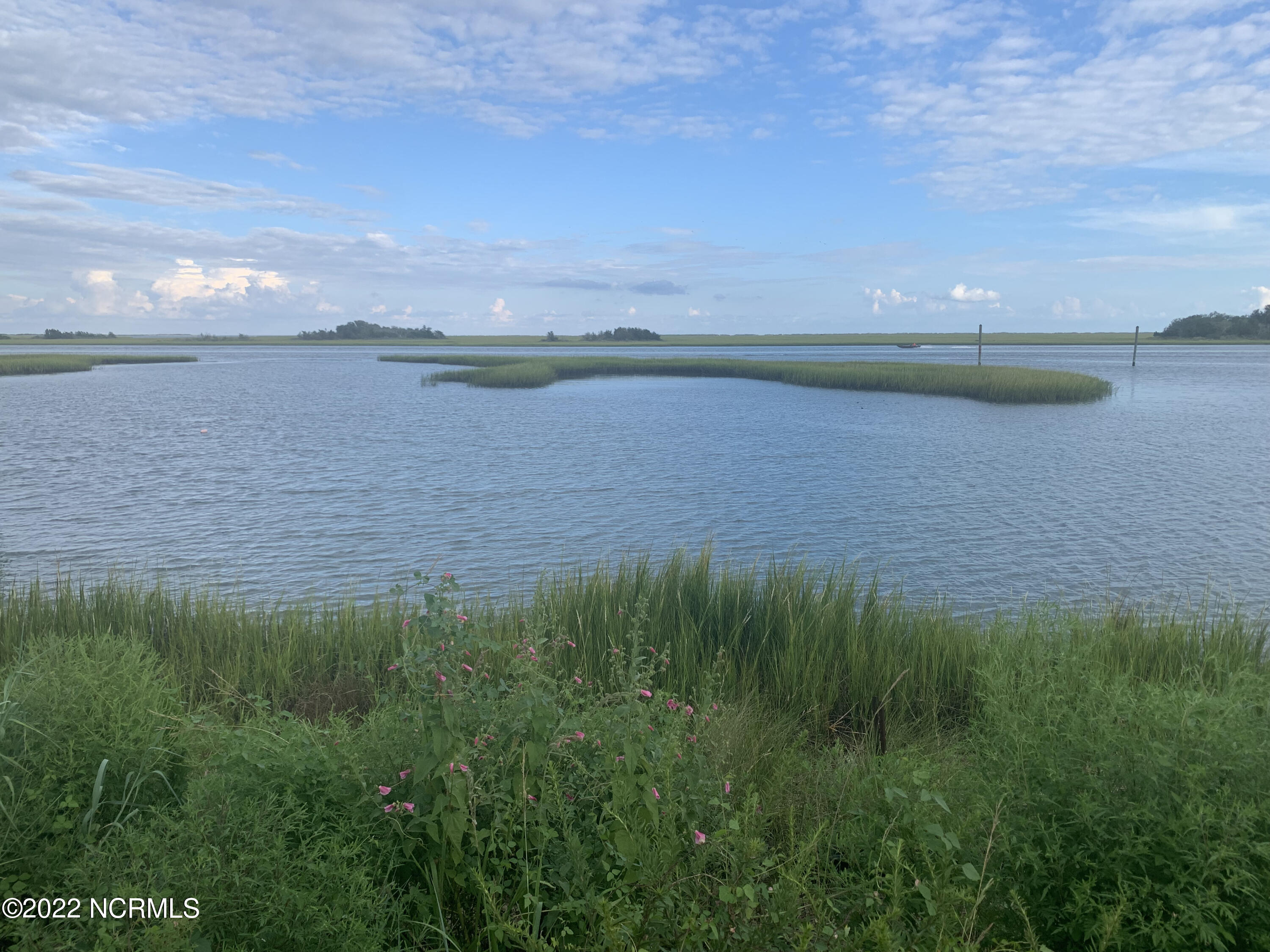 43 Waterfront Circle Hampstead, NC 28443 - Photo 3 of 9 IMG_3605