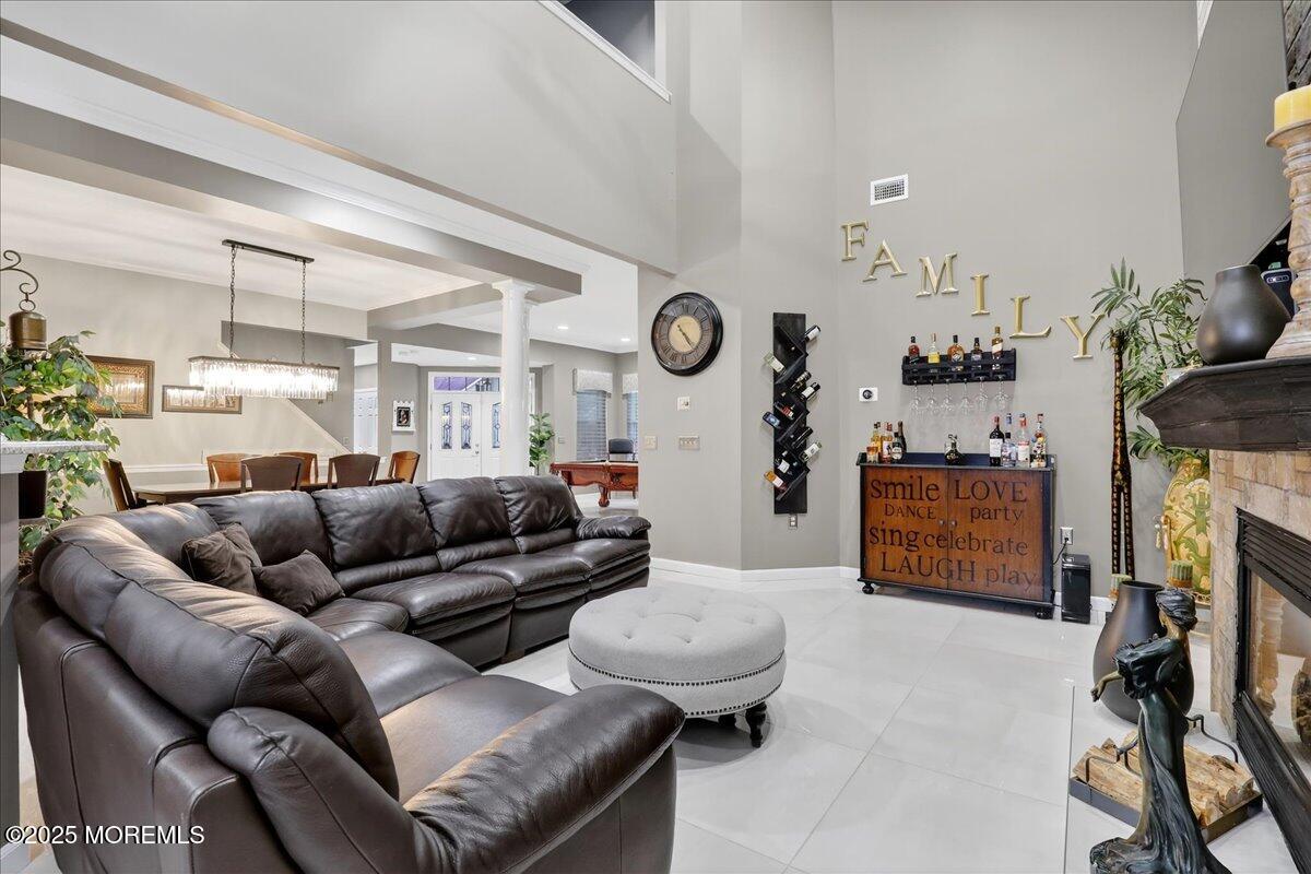 22 Congressional Road Jackson, NJ 08527 - Photo 17 of 57 31-Family Room