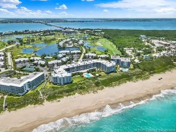 $8,500 | 579 Northeast Plantation Road, Unit 301N, Jensen Beach, FL 34957
