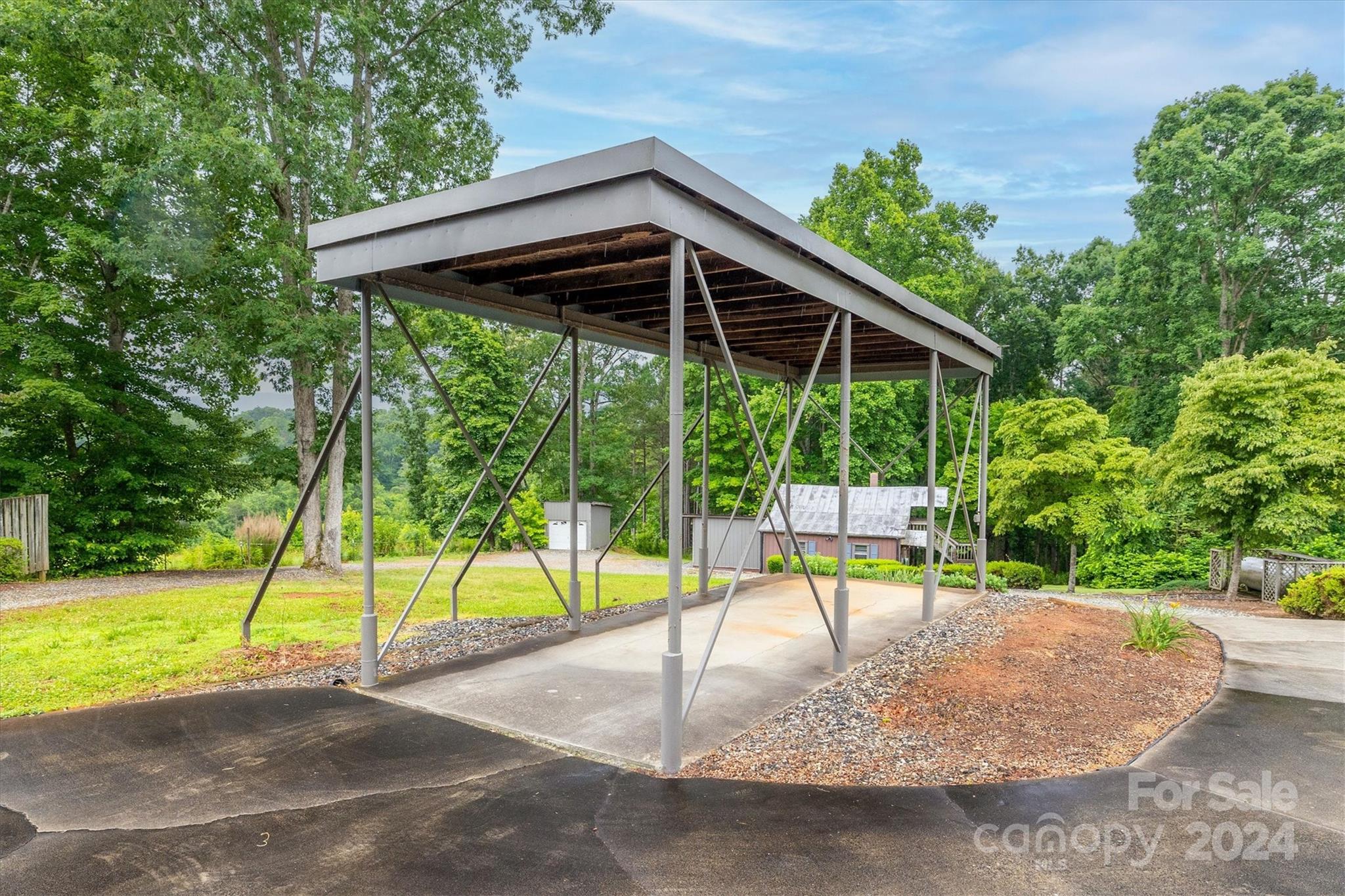 2281 Propst Road Morganton, NC 28655 - Photo 35 of 38 Gallery Image 35