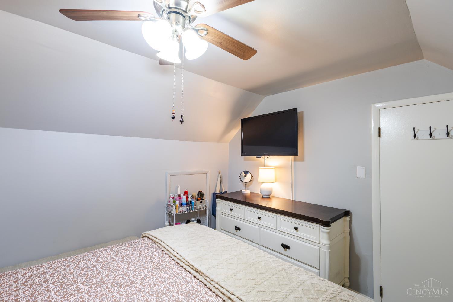 8341 Pippin Road Cincinnati, OH 45239 - Photo 20 of 26