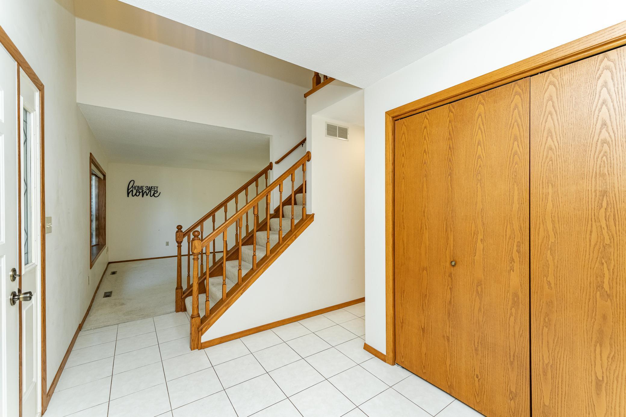 4412 Newcastle Lane Northwest Rochester, MN 55901 - Photo 9 of 37