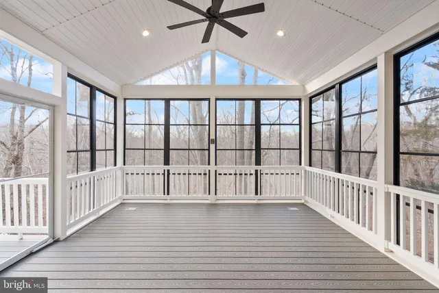 $999,000 | 21147 Brookside Lane, Great Falls, VA 22066