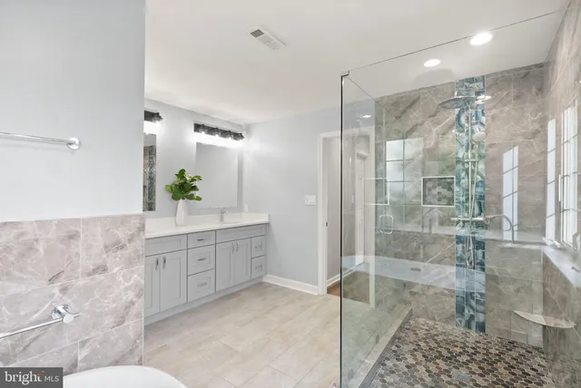 $999,000 | 21147 Brookside Lane, Great Falls, VA 22066