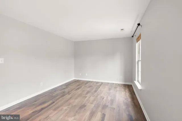 $999,000 | 21147 Brookside Lane, Great Falls, VA 22066