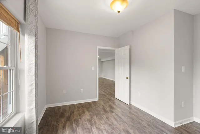 $999,000 | 21147 Brookside Lane, Great Falls, VA 22066