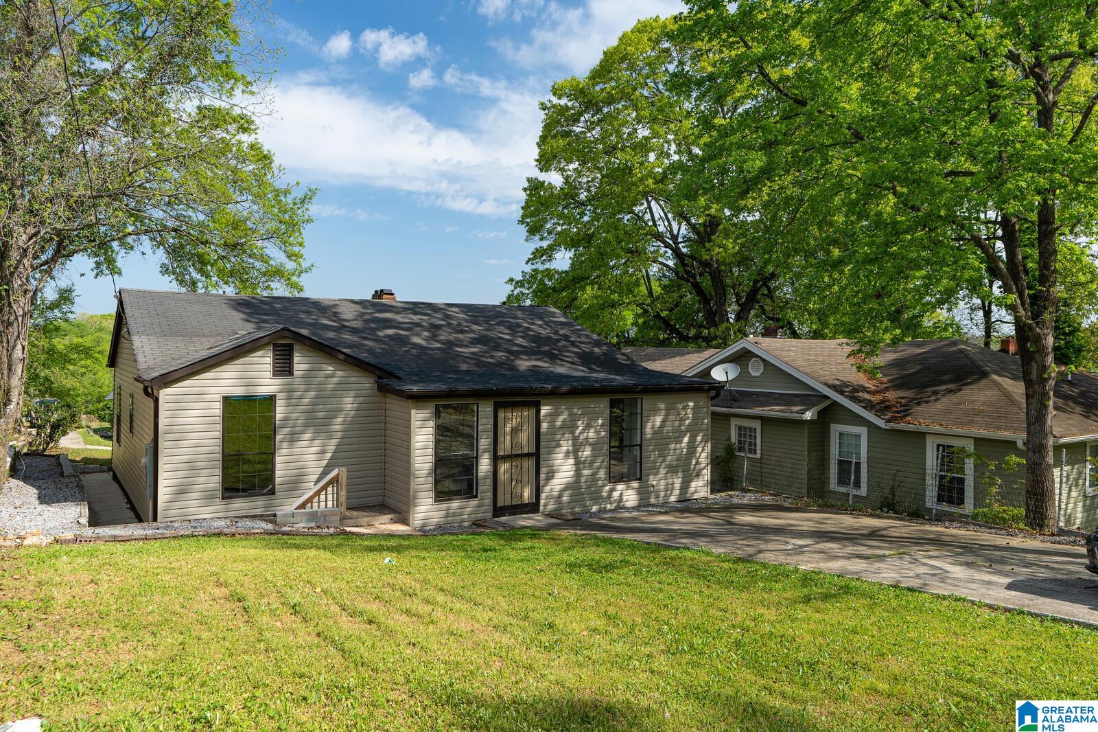 829 Valley Rd Place Birmingham, AL 35208 - Photo 5 of 34