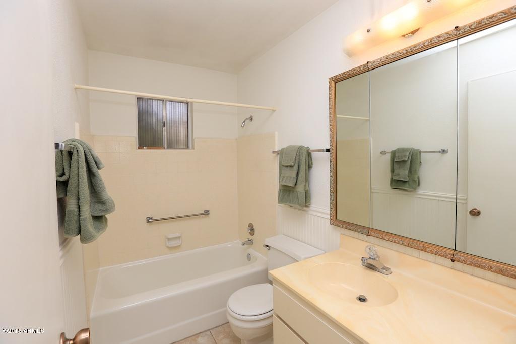 6425 East Adobe Road Mesa, AZ 85205 - Photo 13 of 21 13- Bathroom 2