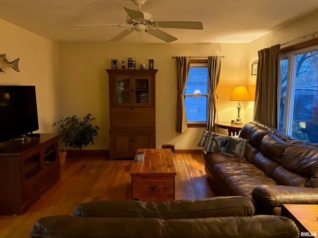 $112,000 | 1614 Elmwood Street, South Jacksonville, IL 62650