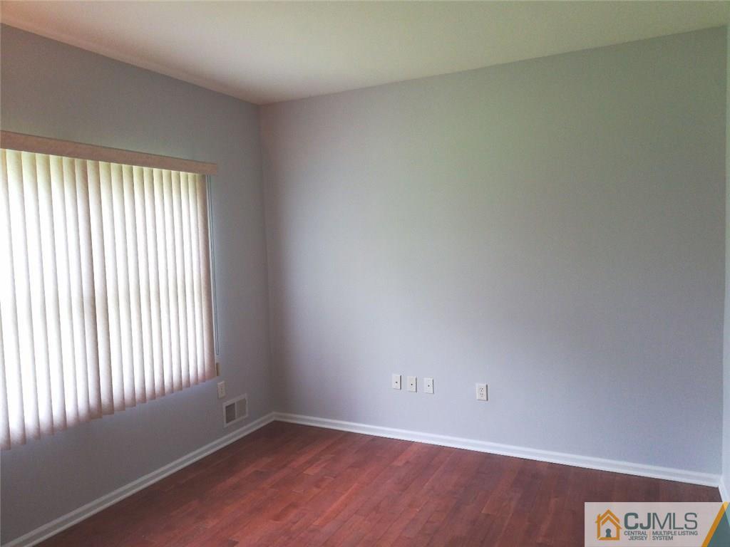 18 Cutter Avenue Edison, NJ 08820 - Photo 14 of 25 Gallery Image 14
