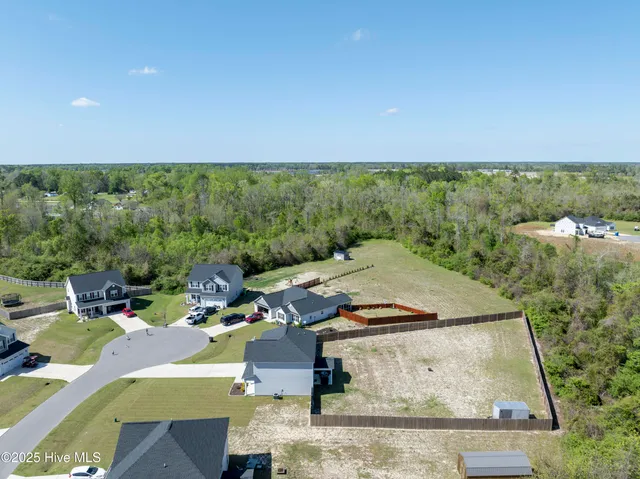 $347,000 | 326 Lonesome Dove Court, Maysville, NC 28555