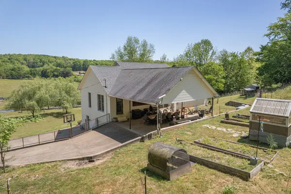 $707,000 | 3310 Dog Branch Road, Prospect, TN 38477