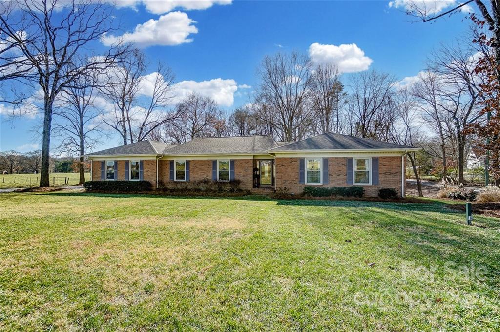 5010 Dwight Starnes Road Waxhaw, NC 28173 - Photo 3 of 48 Gallery Image 3
