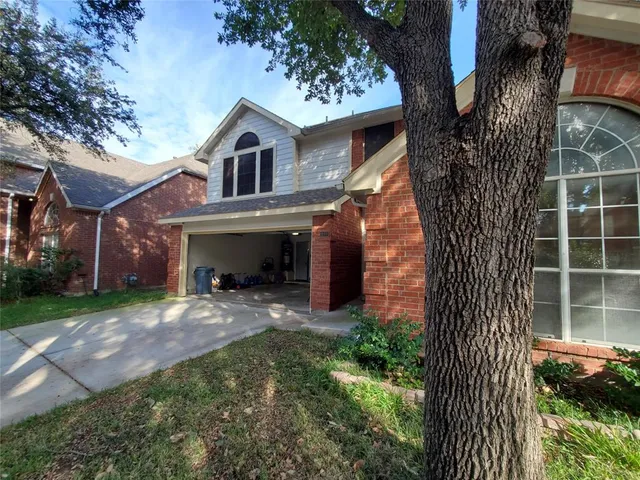 $445,000 | 200 Morning Star Court, Irving, TX 75063