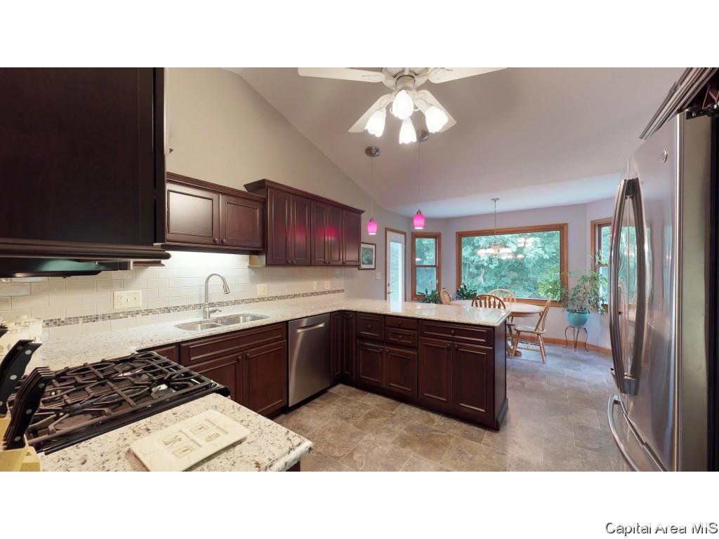 6844 Ninebark Drive Springfield, IL 62712 - Photo 13 of 32