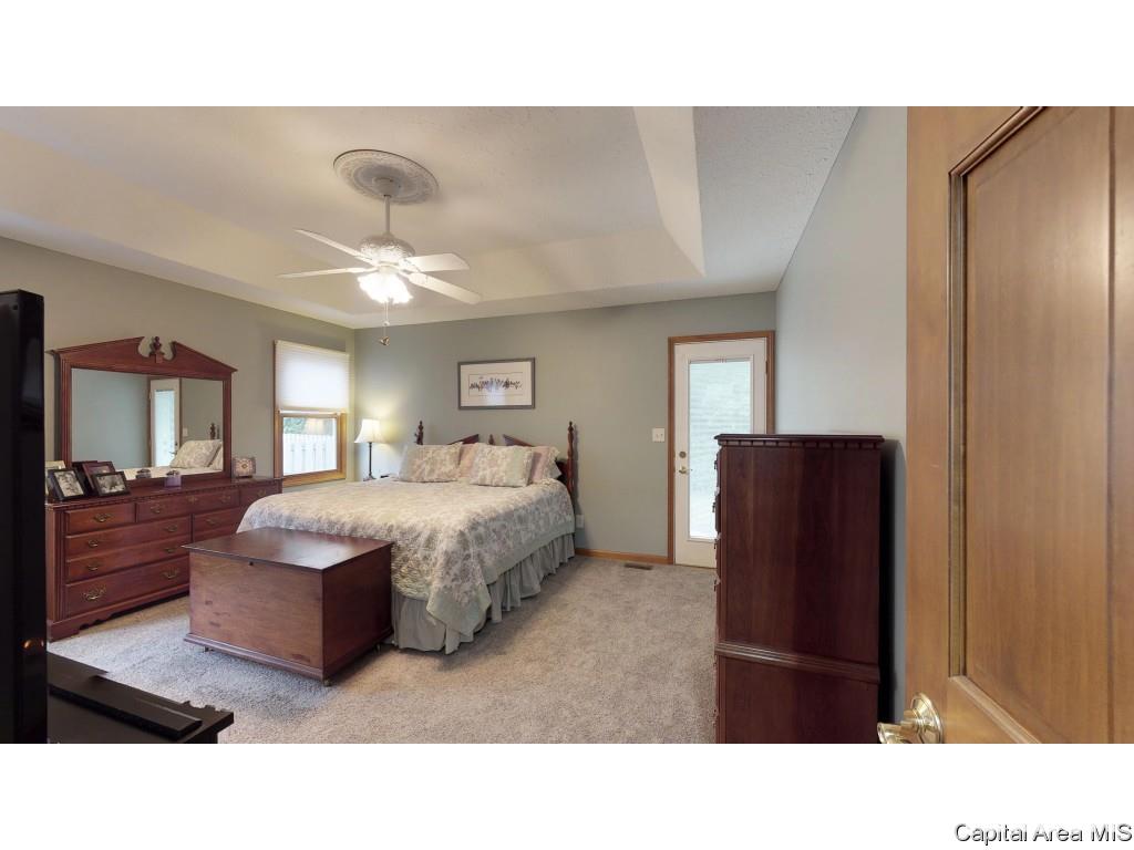 6844 Ninebark Drive Springfield, IL 62712 - Photo 14 of 32