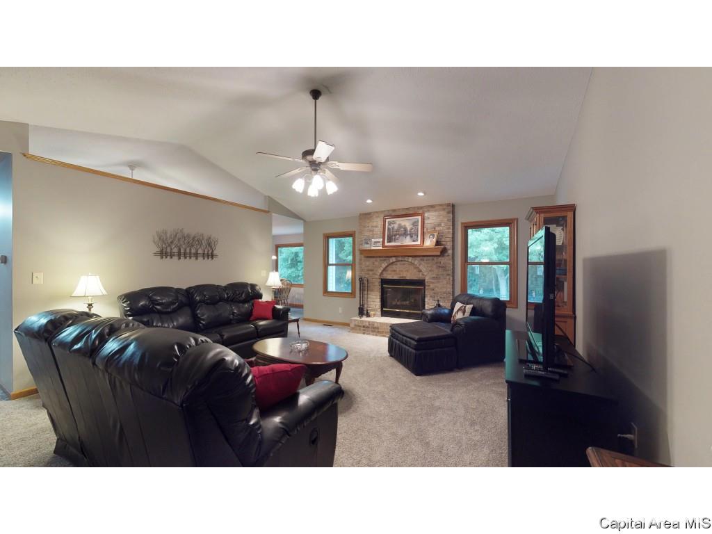 6844 Ninebark Drive Springfield, IL 62712 - Photo 5 of 32