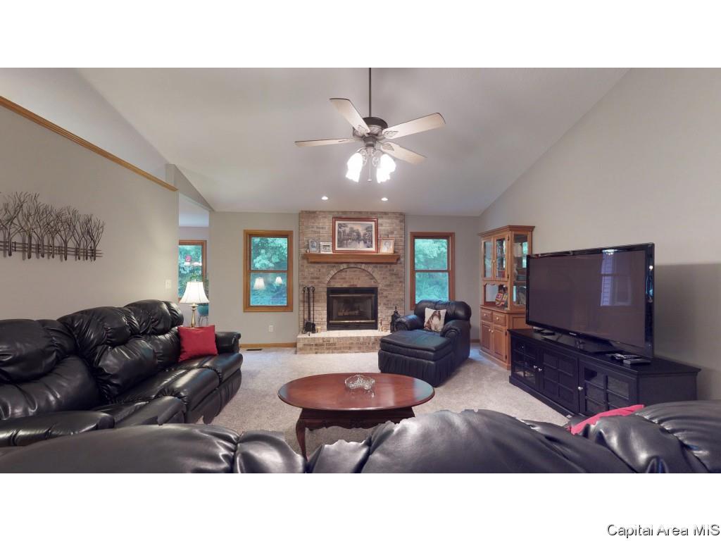 6844 Ninebark Drive Springfield, IL 62712 - Photo 6 of 32