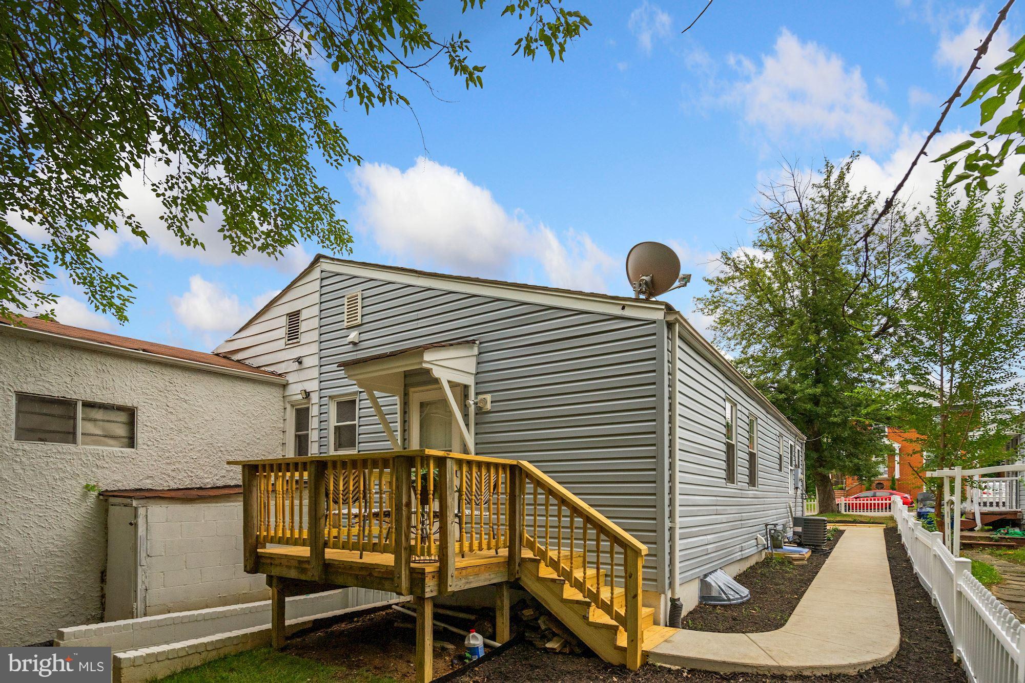 54 East Reed Avenue Alexandria, VA 22305 - Photo 17 of 26 Nice Yard