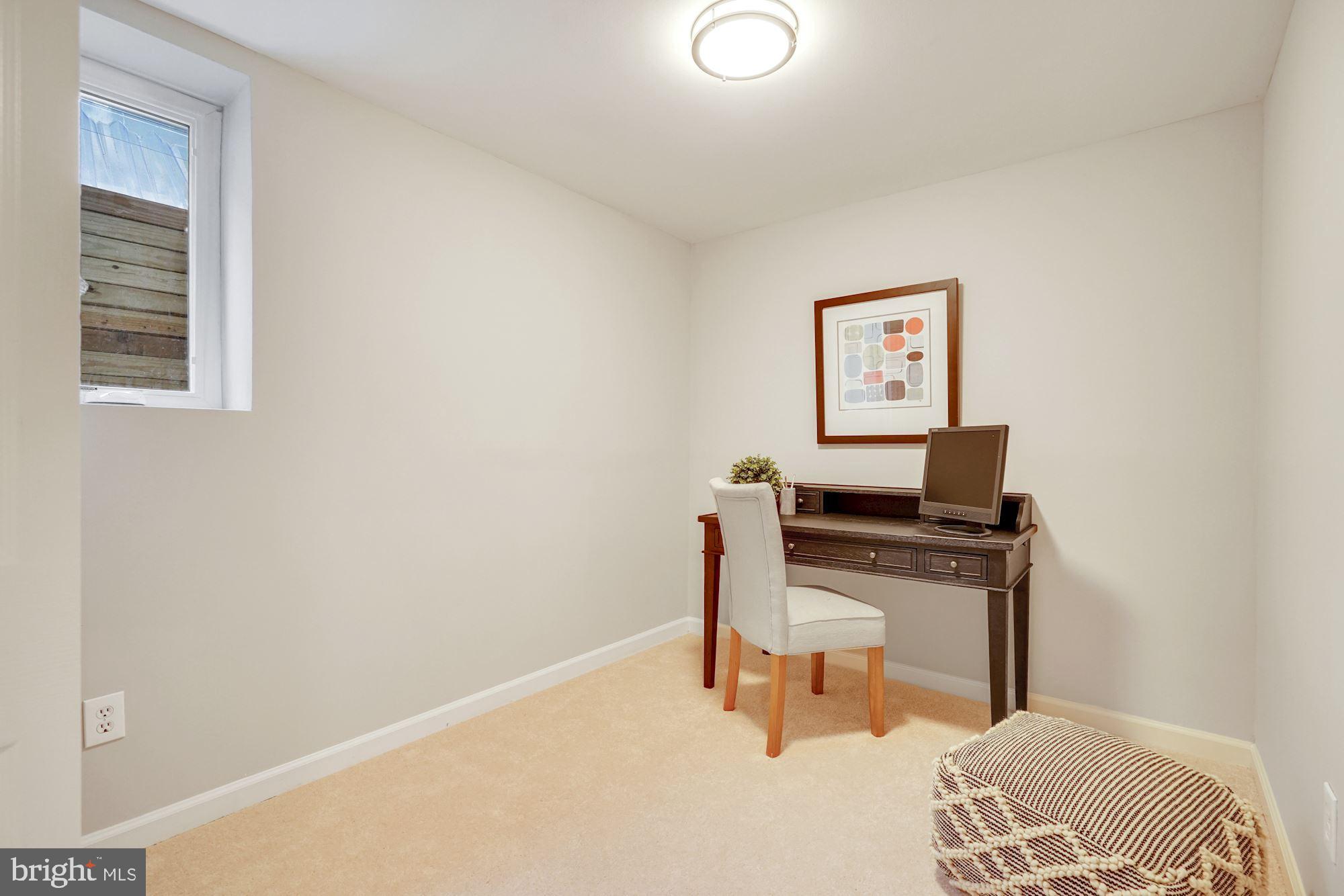 54 East Reed Avenue Alexandria, VA 22305 - Photo 22 of 26 Bedroom/Office/Den