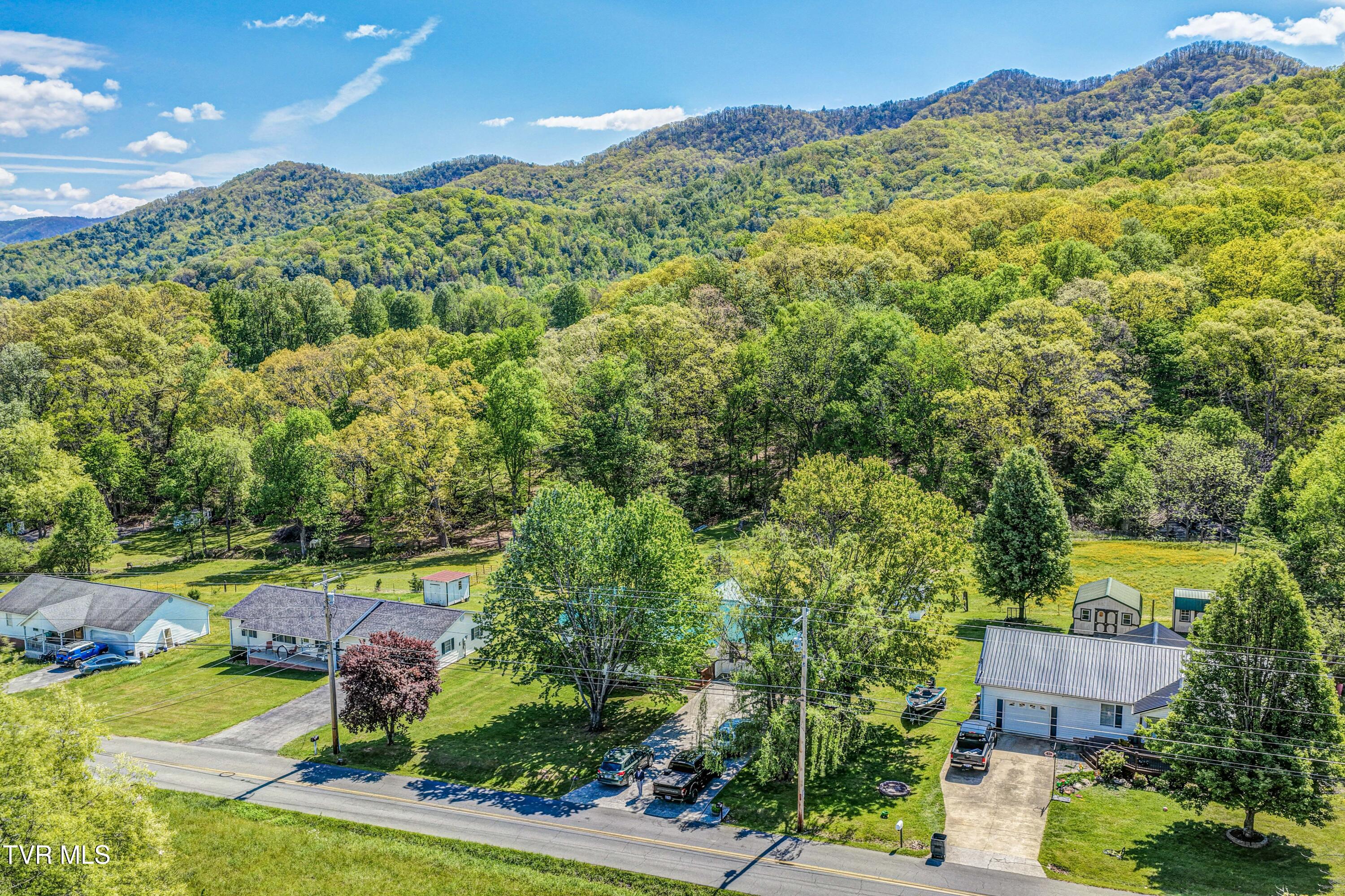 2545 Siam Road Elizabethton, TN 37643 - Photo 62 of 76 DJI_20260420114439_0679_D_80_D_81_D_82_D