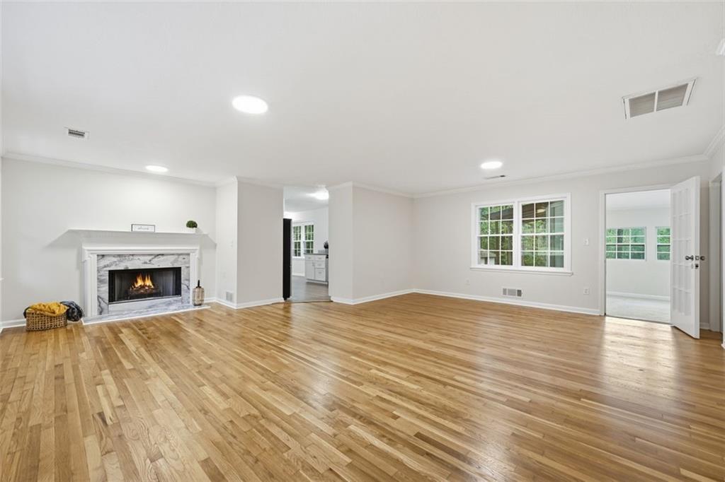 5775 Dekalb Lane Northwest Norcross, GA 30093 - Photo 3 of 41