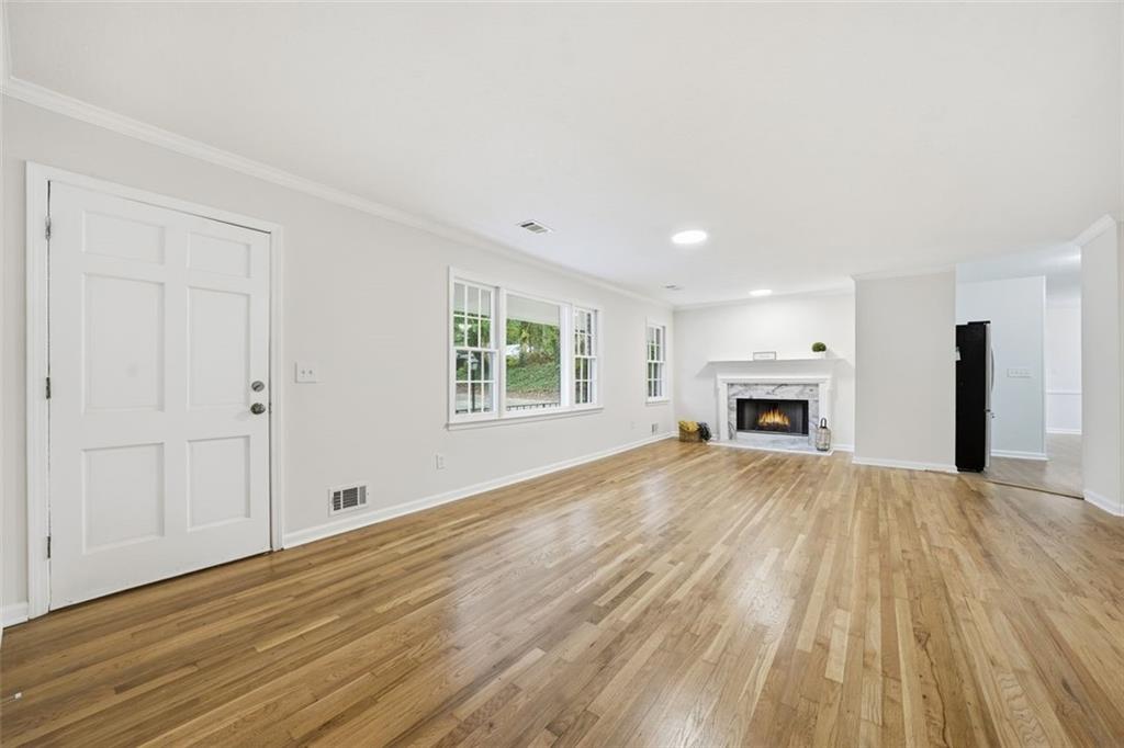 5775 Dekalb Lane Northwest Norcross, GA 30093 - Photo 5 of 41