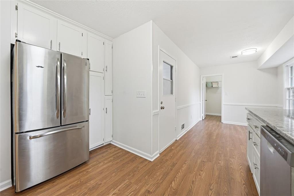 5775 Dekalb Lane Northwest Norcross, GA 30093 - Photo 7 of 41