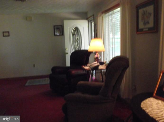 3110 Holland Cliffs Road Huntingtown, MD 20639 - Photo 13 of 28 Living Room