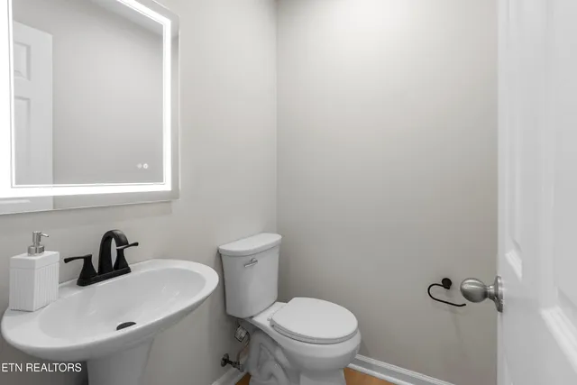 $649,900 | 8860 Brucewood Lane, Knoxville, TN 37923