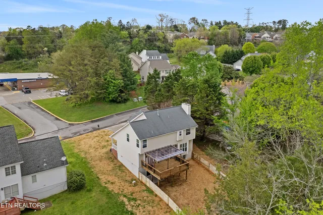 $649,900 | 8860 Brucewood Lane, Knoxville, TN 37923